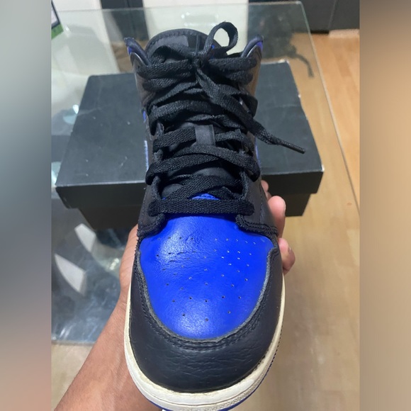 Size 7 Mens Nike Jordan 1 Mid Black Hyper Royal Tumbled Leather 554724-077 - Picture 11 of 14